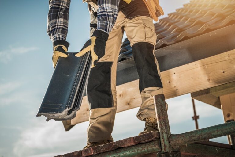 Top Roofer for Low Slope Roof Repair